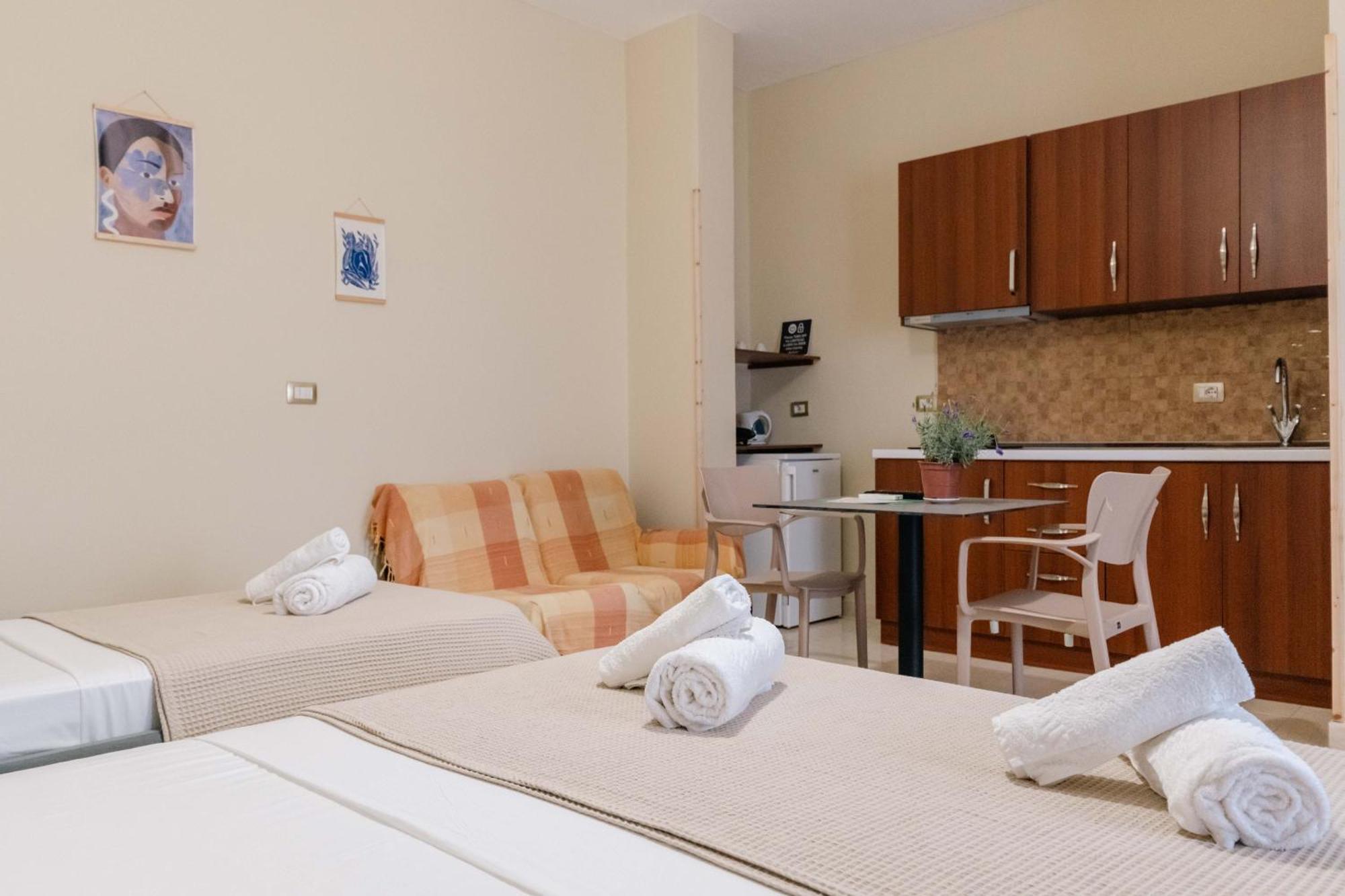 Kalpazo Kaja Vila Garden Golem  Εξωτερικό φωτογραφία