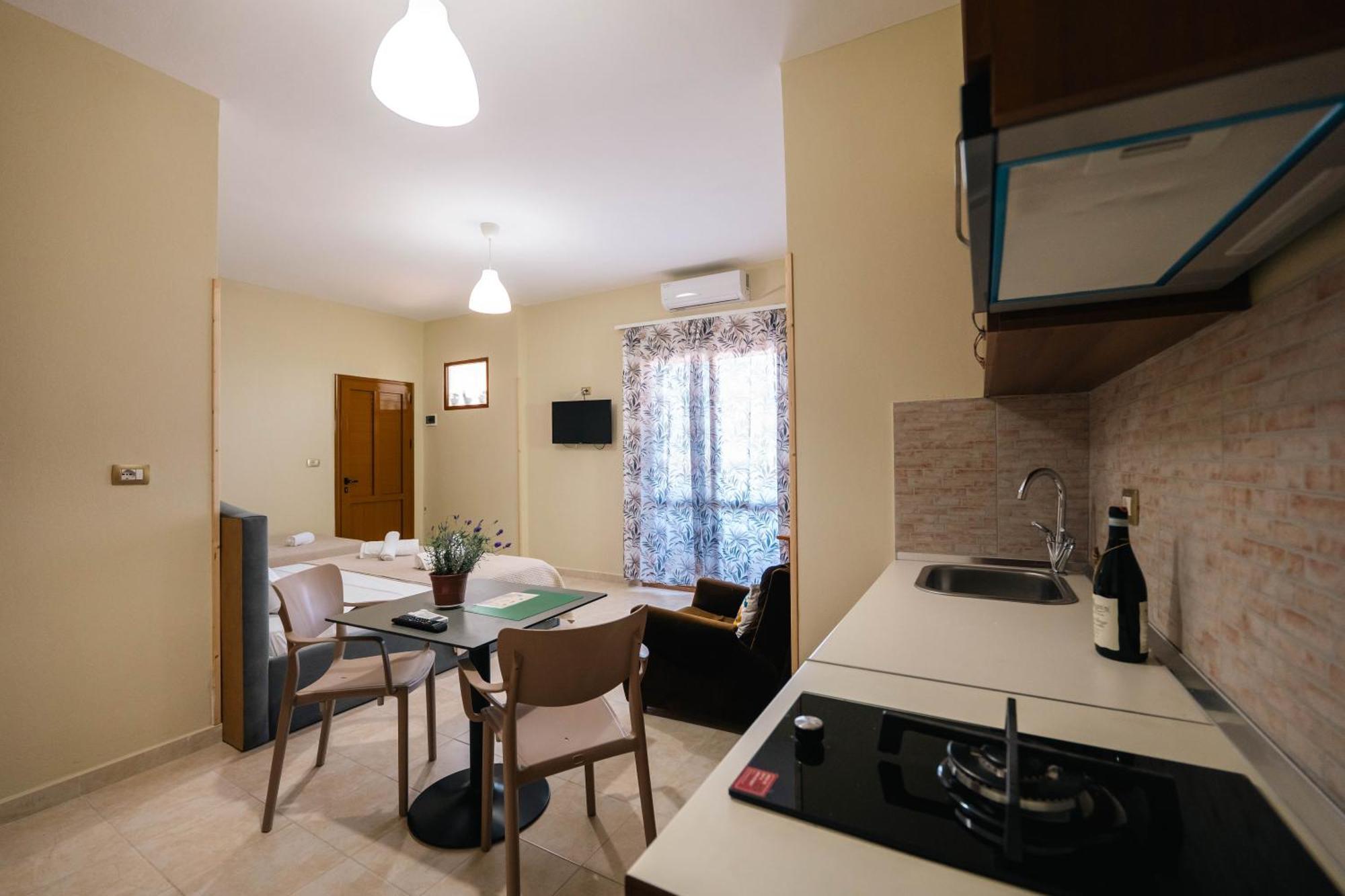Kalpazo Kaja Vila Garden Golem  Εξωτερικό φωτογραφία