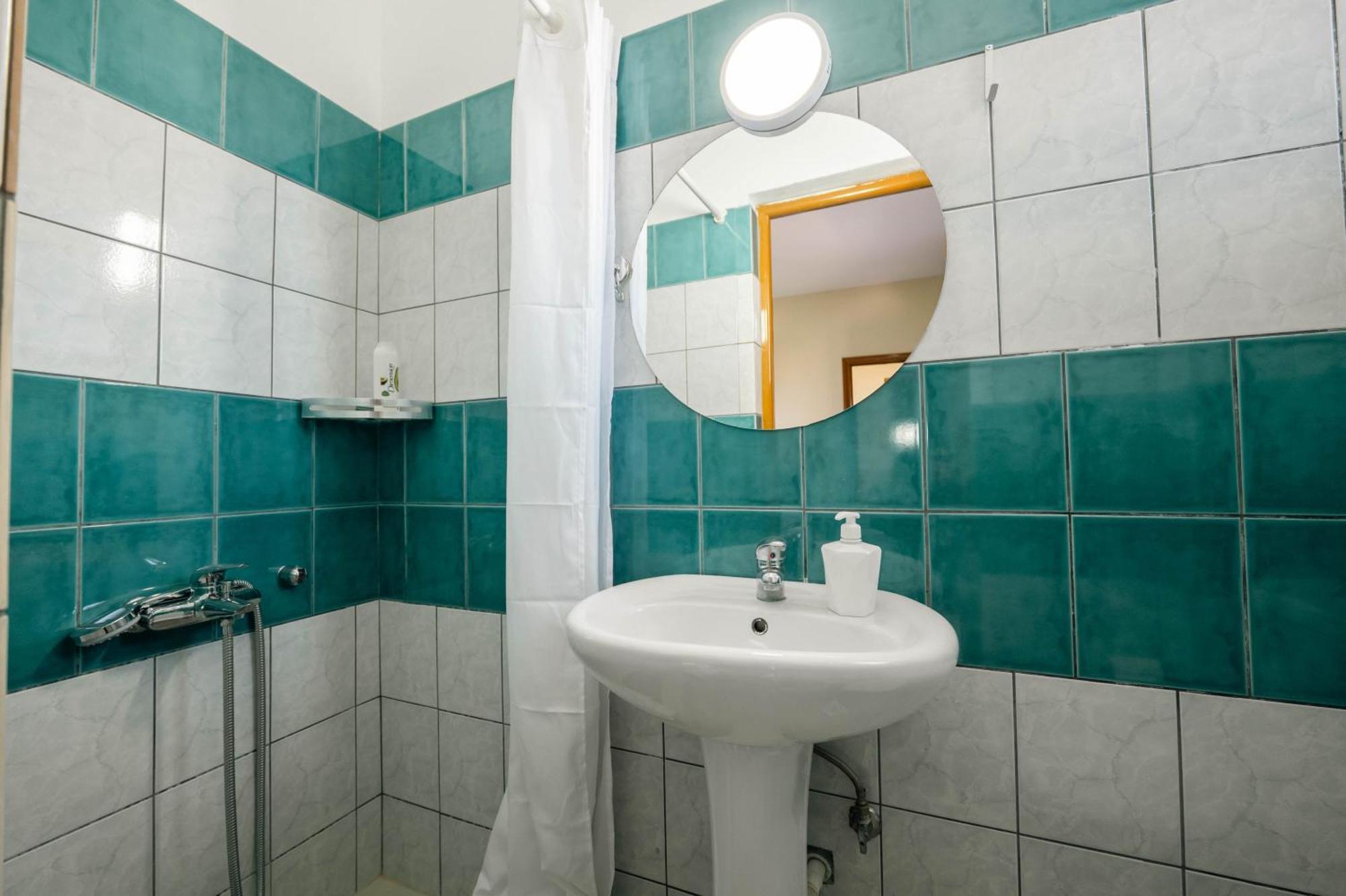 Kalpazo Kaja Vila Garden Golem  Εξωτερικό φωτογραφία