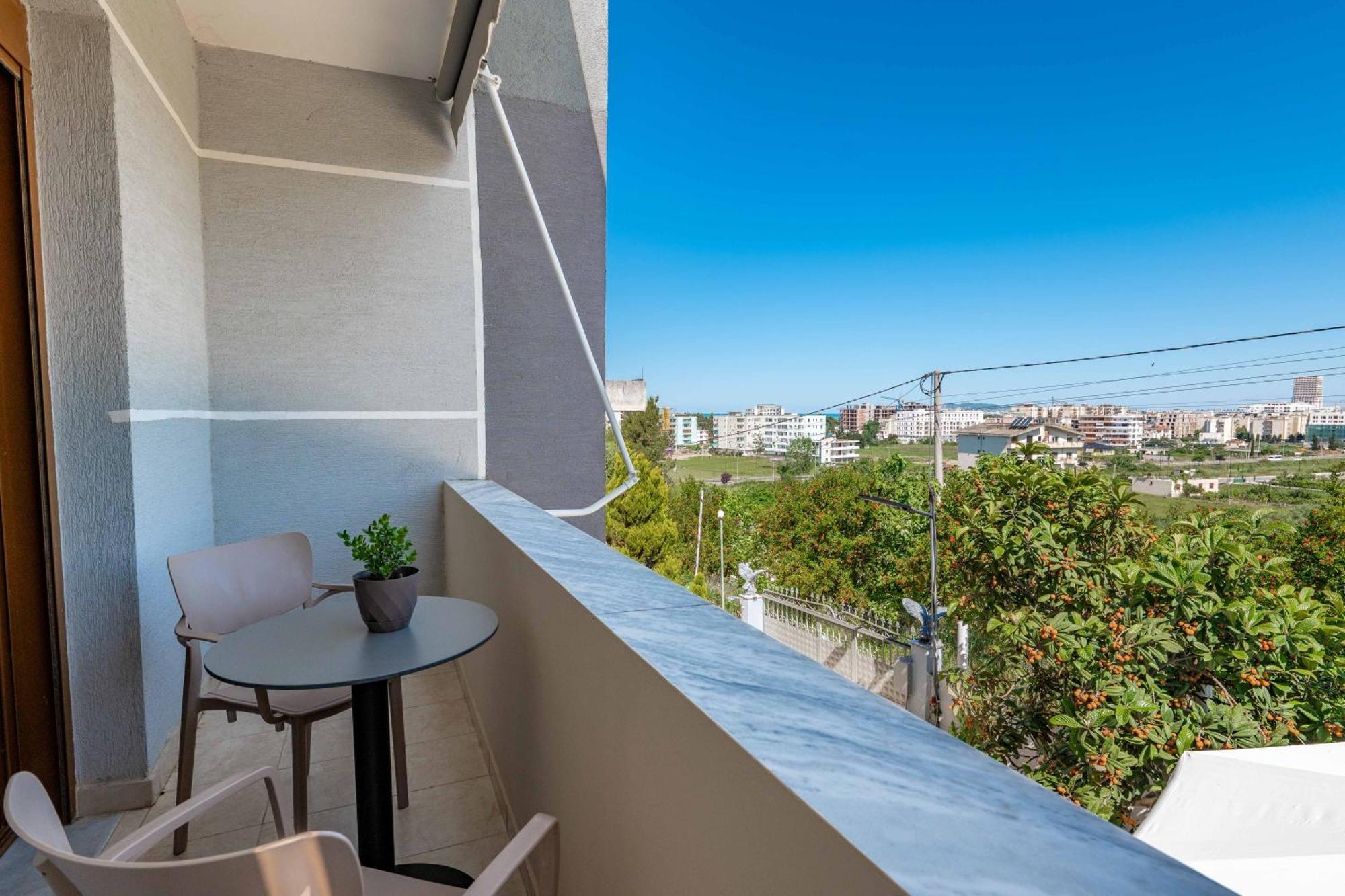 Kalpazo Kaja Vila Garden Golem  Εξωτερικό φωτογραφία