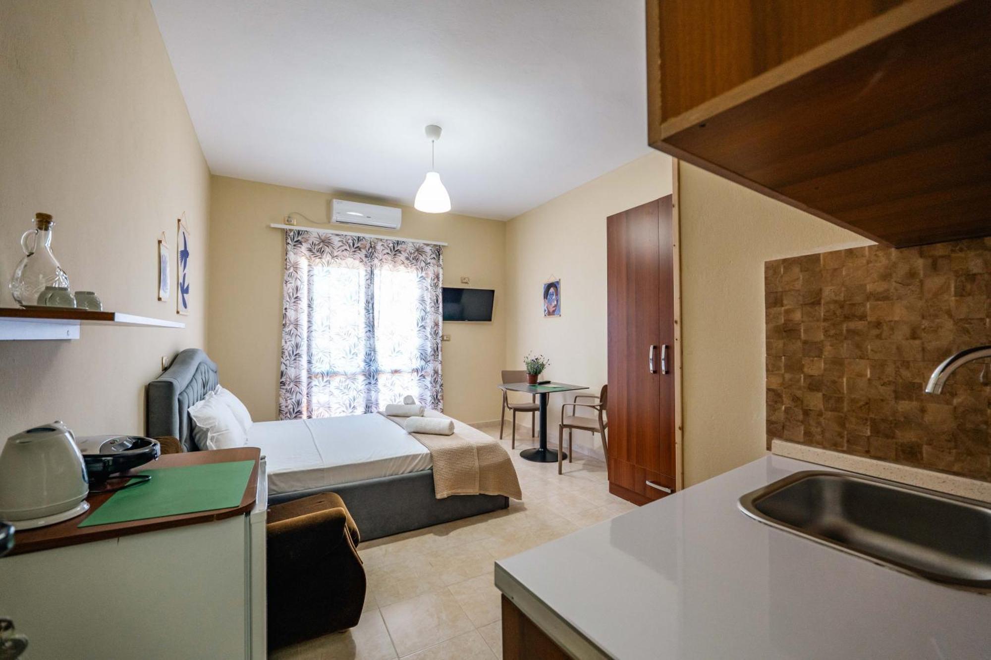 Kalpazo Kaja Vila Garden Golem  Εξωτερικό φωτογραφία